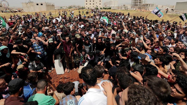 Ribuan Orang Hadiri Pemakaman 'Ikon Revolusi Suriah' Abdel Baset Al-Sarout di Kota Al-Dana